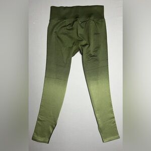 Victoria’s Secret “Pink Active”  Green Leggings Size Medium